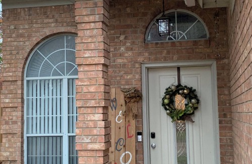 Ederville House | Central Gem! 5 miles to Dallas stadium, Rangers Ballpark, and Six Flags!