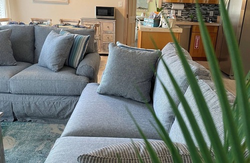Rock Ridge House | Centrally located, recently renovated, beach-themed delight; 4-min to the beach!