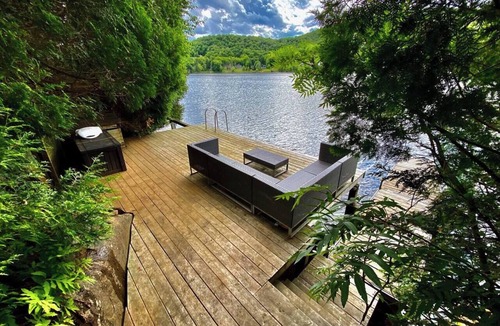 St-Adolphe-d'Howard House | Chalet Beaulac avec SPA et embarcations