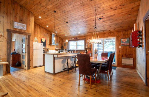 La Conception Ski Chalet | Chalet Le Shack Sur la rouge