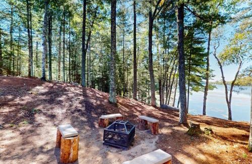 St Germain House | Chalet on the Bay