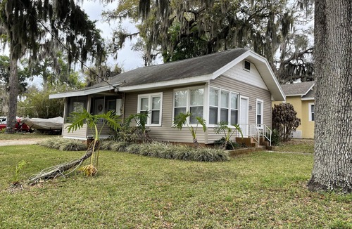 Holly Hill House | Charming 1bdrm Intracoastal Tiny House: Perfect for couples & a romantic getaway