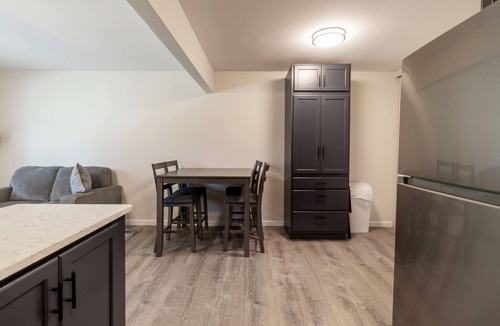 Columbia Apartment | Charming 2-Bed, 1-Bath Modern Retreat