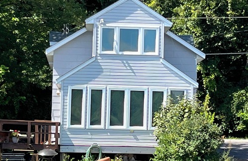 Campbellsport Cottage | Charming 2-bedroom cottage on Long Lake Dundee. WI Property right on the water