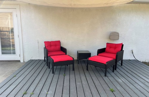 Holly Hill House | Charming 2-bedroom house with WiFi, AC in enchanting Daytona Beach