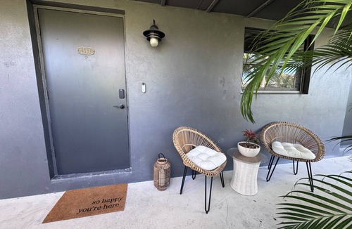 Jensen Beach Cottage | Charming 2 bedroom 2 bath cottage in peaceful Jensen Beach