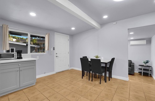 Los Angeles House | Charming 2-bedroom house with AC in beautiful Los Angeles