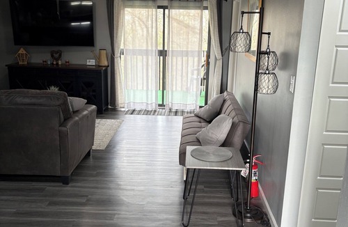 Monroe City Condo | Charming 2-bedroom 2-bath condo with WiFi in Monroe City by Mark Twain Lake