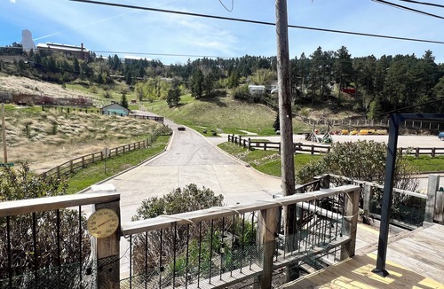 Deadwood House | Charming 3 bedroom home minutes away from Deadwood!