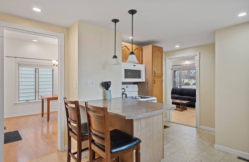 Virden House | Charming 3-bedroom house with Smart TV and WI-FI in Virden