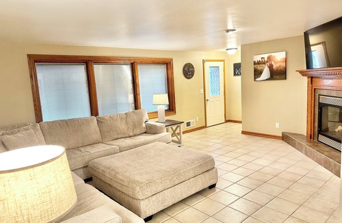 Ashwaubenon House | Charming 3-bedroom house near Lambeau
