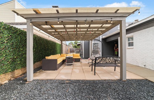 Clodine House | Charming 4-bedroom+4 bath