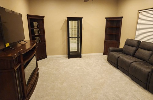 Thatcher House | Charming 4-bedroom house with WiFi and AC in wonderful Thatcher