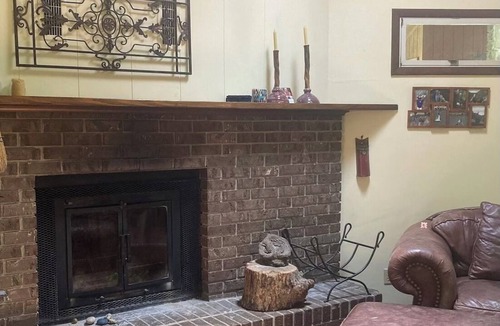Lafayette House | Charming 5-bedroom house close to I-65 and Purdue on 10 beautiful acres