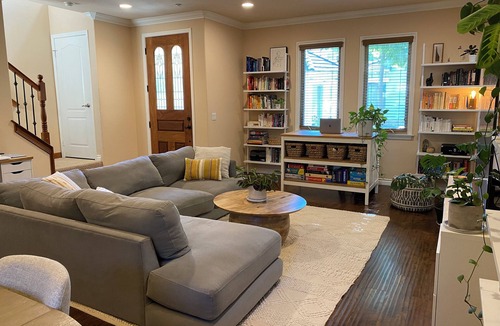 Mid Central House | Charming and Spacious 2B + 2.5 Bath Townhome