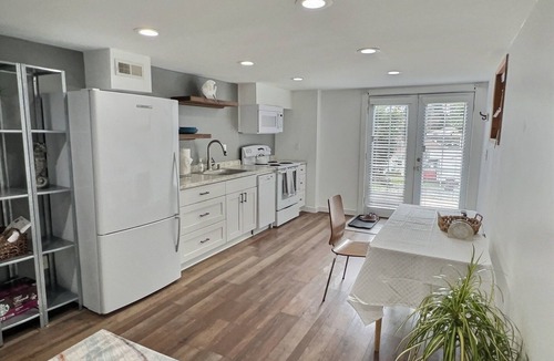 Magnolia Apartment | Charming apartment with Free Parking in magnolia Seattle
