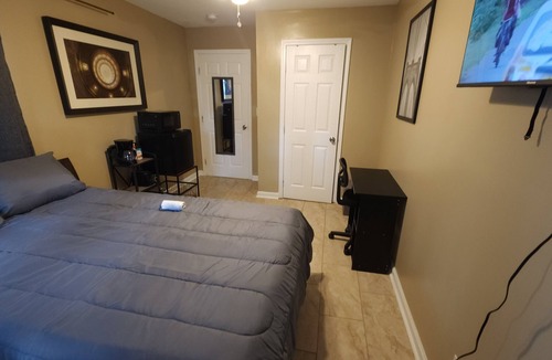 Montgomery Bed & Breakfast | Charming bed & breakfast in terrific Montgomery with WiFi, AC