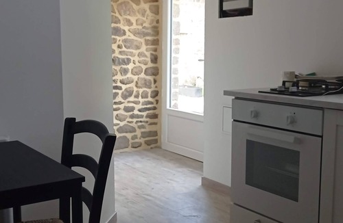 Mantilly Cottage | Charming countryside cottage with heated pool & private jacuzzi. 3 star rated