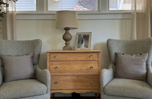 Ravenna House | Charming Craftsman Home-Away-from-Home in Ravenna with Luxury Gymn