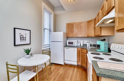 Grand Center Apartment | Charming Historic Apt near SLU - Apt C