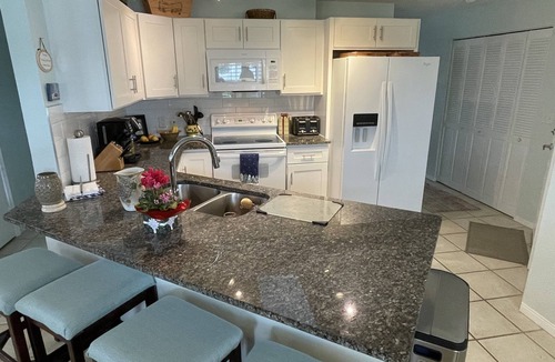 Rivocean House | Charming home by the Sea! 3rd house from the beach! Pets welcome. 3BR, 2 bath