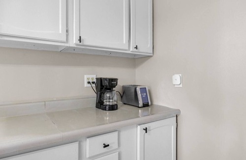 Near Northside House | Charming Indy Escape 15 Mins to SoBro & Downtown