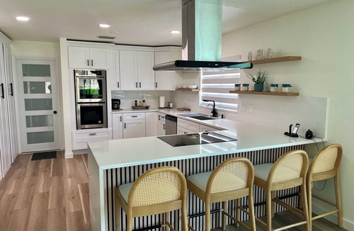St. Cloud House | Charming Modern Farmhouse - 30 Minutes to Disney, Universal & Top Attractions!