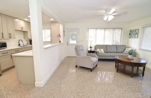 Glencoe House | Charming New Smyrna Home Close to Shopping, Dining & Beach Fun!