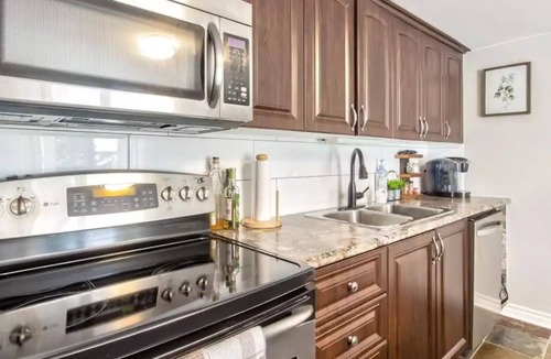Downtown Gatineau House | Charming Riverview 1 bed apt. 10min to DTWN Ottawa