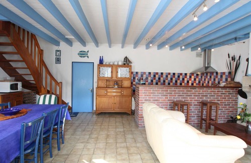 Saint-Marcouf Cottage | Charming seaside cottage with private parking and terrace