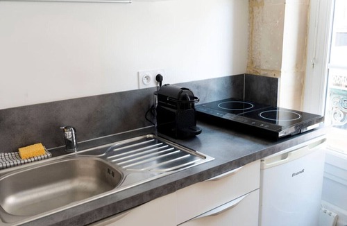 Centre Ancien Apartment | Charming studio apartment right in the heart of downtown