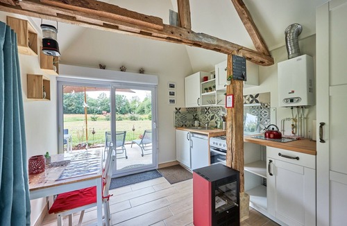 Cresseveuille Apartment | Charming Tiny House "Le chouette insolite" with Private Garden and Nordic Bath