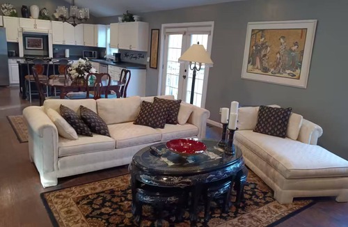 Birch Run Apartment | Chateau Bavaria/Great Corporate Housing