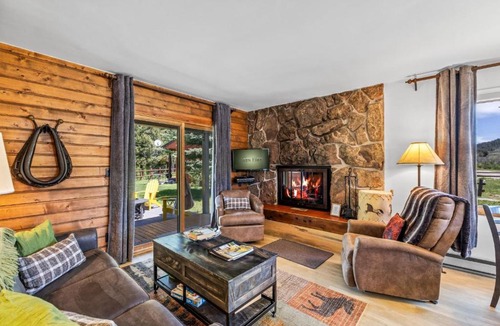 Clark House | Chickadee