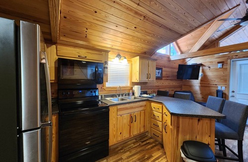 Christopher Creek Cabin | Christopher Creek Cabins - Cabin 10
