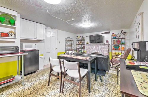 Silverton Apartment | Cincinnati Basement Unit ~ 10 Mi to Downtown!