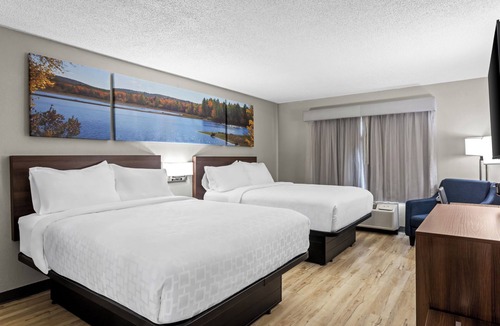 Jesup Hotel | Clarion Pointe Jesup