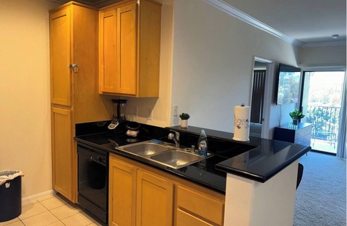 Chinatown Apartment | Classy and Comfy Unit