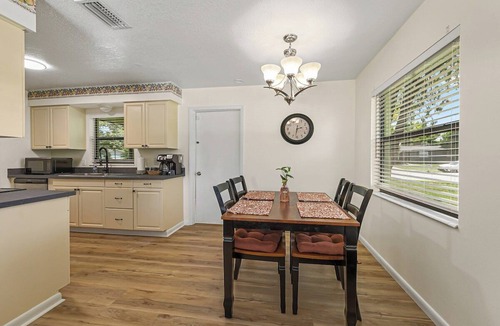 Rockledge House | Clean & Cozy! USSSA, Iceplex, Viera, Cocoa Beach, Cruises and Beaches nearby!