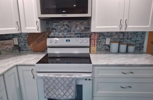 Lantern Park Units House | Coastal Oasis: Spacious 4 bedroom retreat w/pool