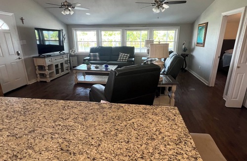 Chauvin Cabin | Cocodrie Get Away