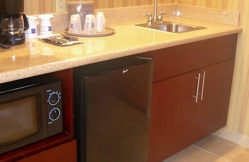 Westside Hotel | Come Create Memories w/Fun-filled Adventures at this Paradise! 2 Units, Pool!