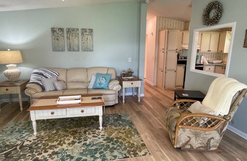 Silver Lake House | Come Enjoy The Golf Course View! This 2 bdrm Home Awaits You