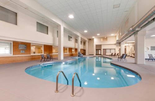 Beaver Dam Hotel | Comfort Inn & Suites Beaver Dam