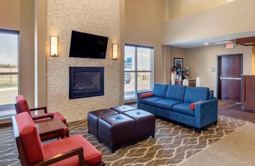 Edgewood Hotel | Comfort Inn & Suites Edgewood