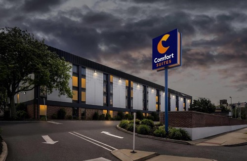 Bethlehem Hotel | Comfort Suites Bethlehem Near Lehigh University and LVI Airport