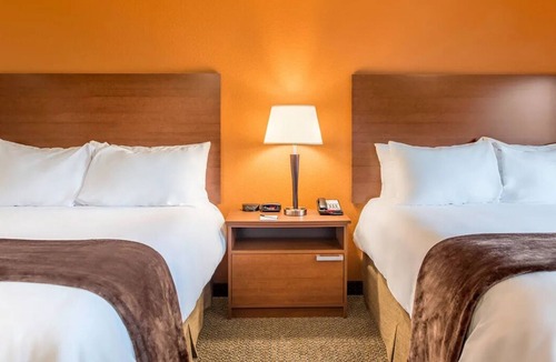 Lubbock Hotel | Comfortable Stay Near Lubbock Downtown + Free Parking | 4 Units