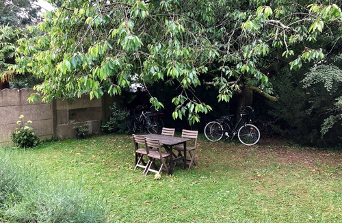 Maurepas Apartment | Comfortable studio - Garden and free parking