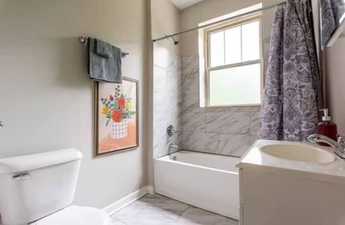 Detroit Apartment | Comfy 1BD Hideaway: Parking & WiFi Included