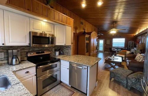 Ambersand Beach House | Comfy Beach House on Vero Beach